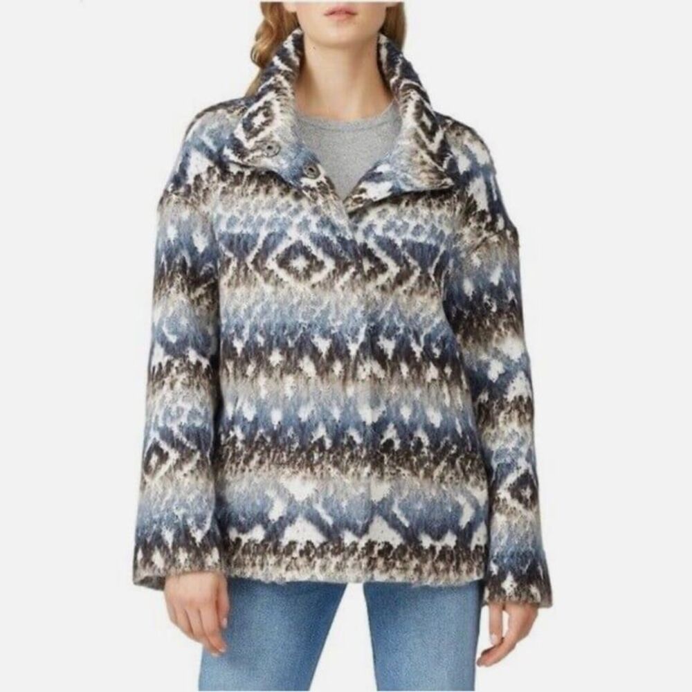 Fifteen Twenty MEDIUM Multi Funnel Neck Jacket
Light blue, white & Blue grey